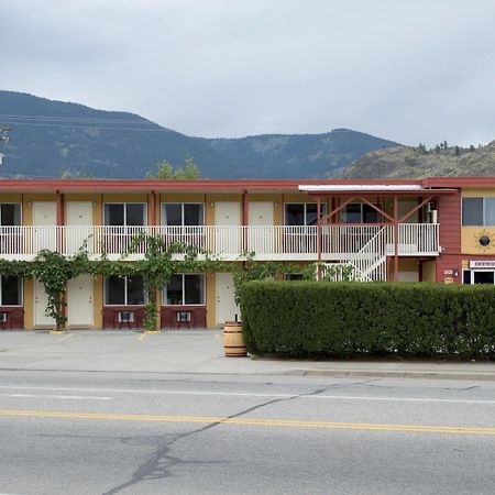 Maple Leaf Motel Inn Towne Осуюс Экстерьер фото